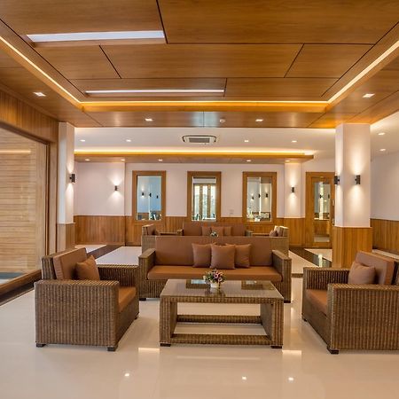 Sann View Hotel Thoeng Buitenkant foto