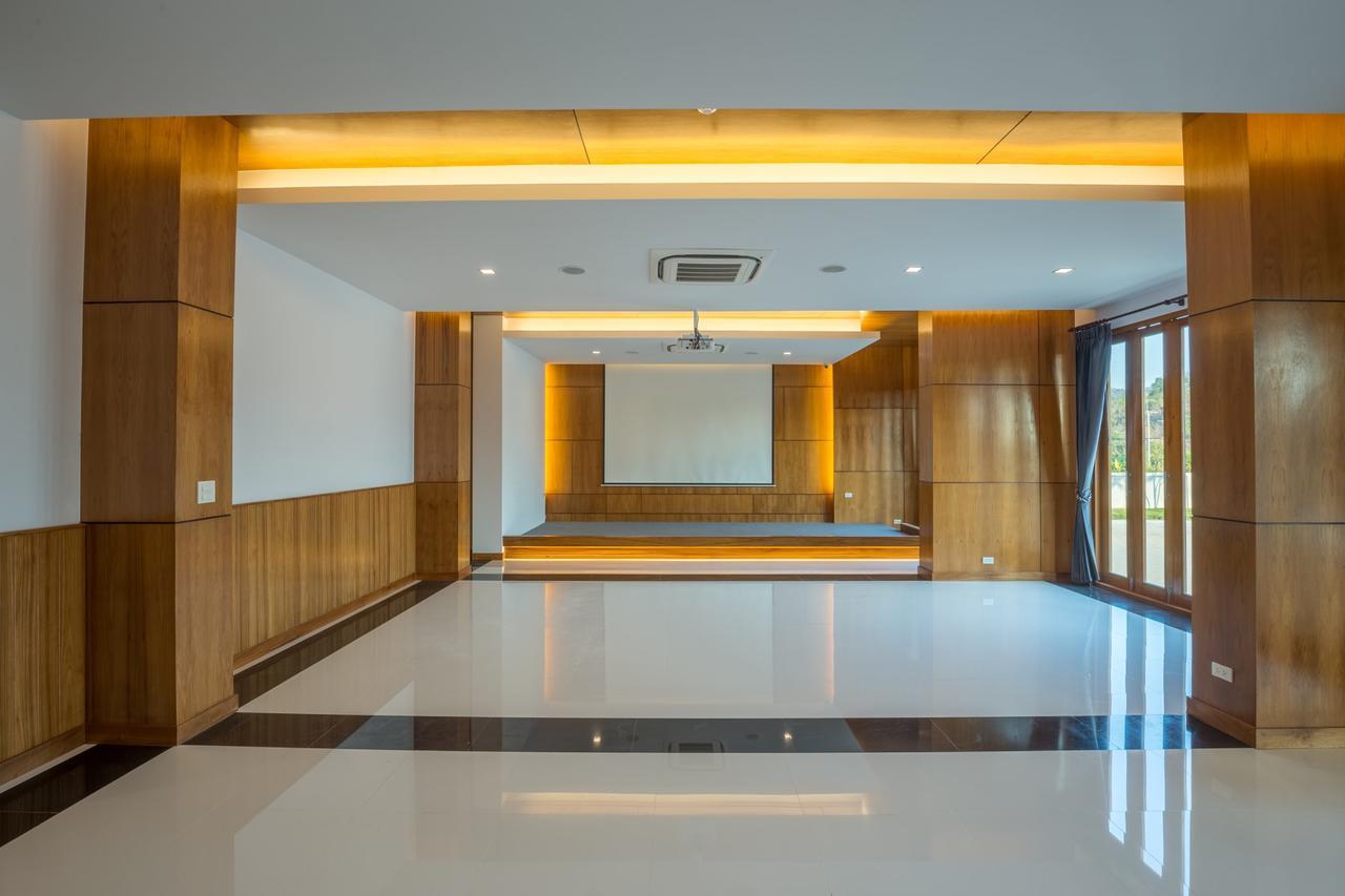 Sann View Hotel Thoeng Buitenkant foto